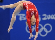 开云APP-鏖战斯德哥尔摩，波尔一锤定音，日本队绝境中书写东方韧性