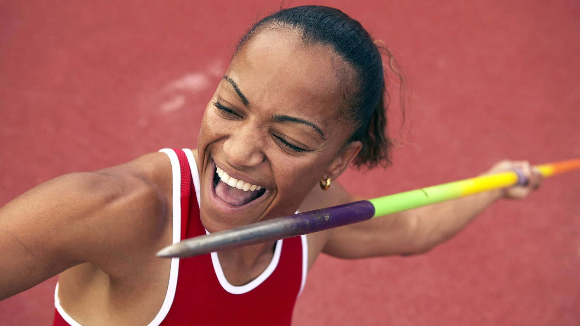 欧冠半决赛的篮球启示，掘金淘汰赛过关独行侠，唯一性如何炼成？