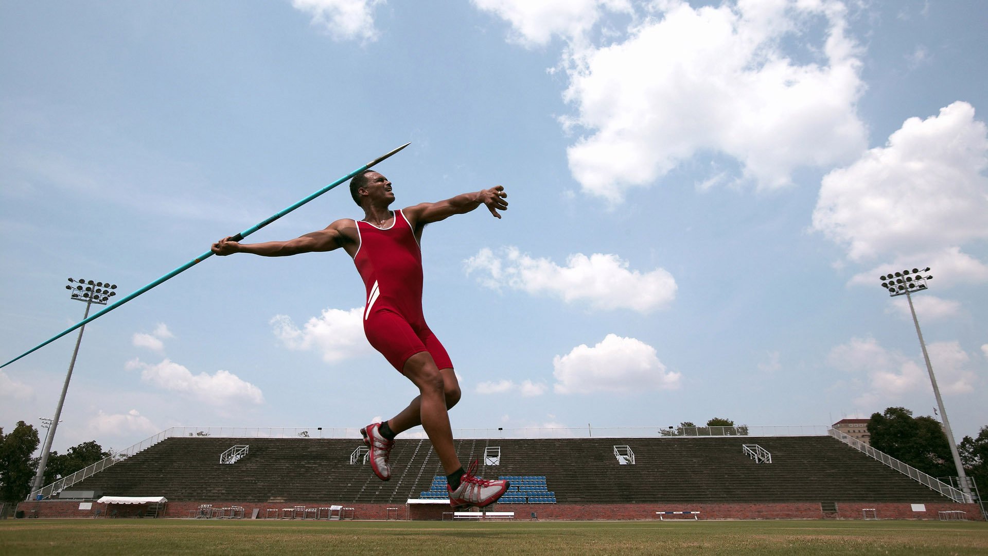 黄鸭组合燃爆赛场,泰国队力克马来西亚队展现唯一性胜利