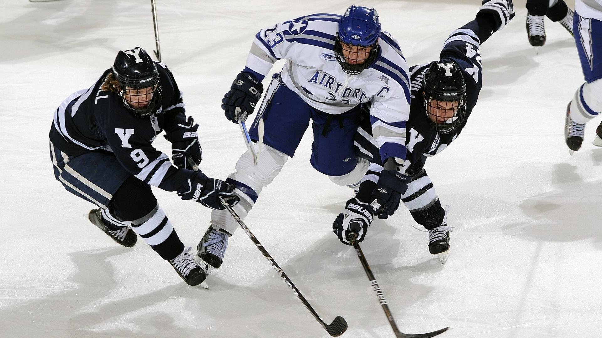 赛道上的逆袭，威廉姆斯轻取雷诺，周冠宇关键制胜